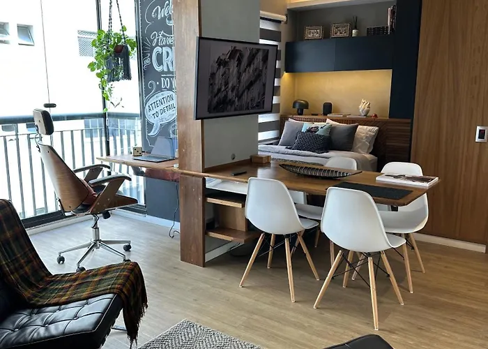 Premium Studio 93 Tag Decor